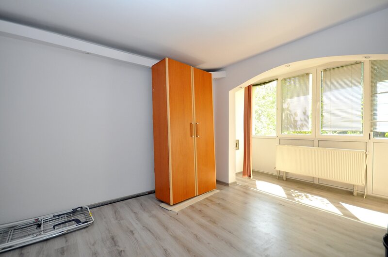 Drumul Taberei, 300 m metrou Valea Ialomitei, decomandat centrala proprie
